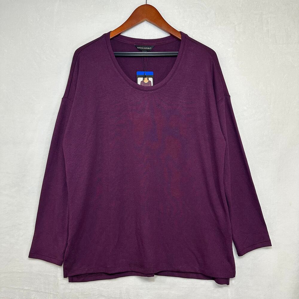 NWT Banana Republic L Purple Long Sleeve Scoop Neck Pullover Top Active Soft